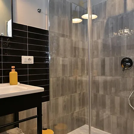 ゲストハウス La Maison