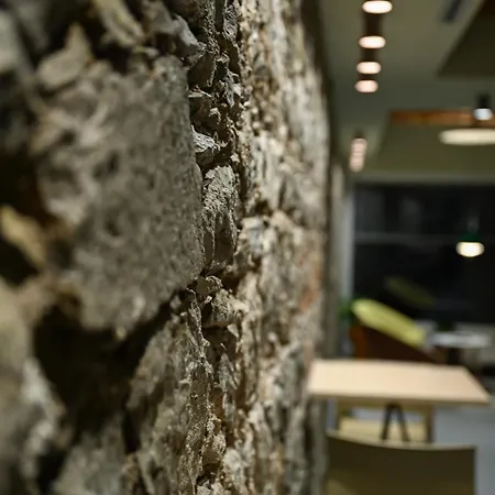 ゲストハウス La Maison 3*